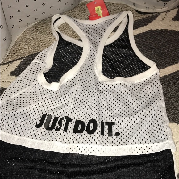 Nike Tanktop - Picture 2 of 2